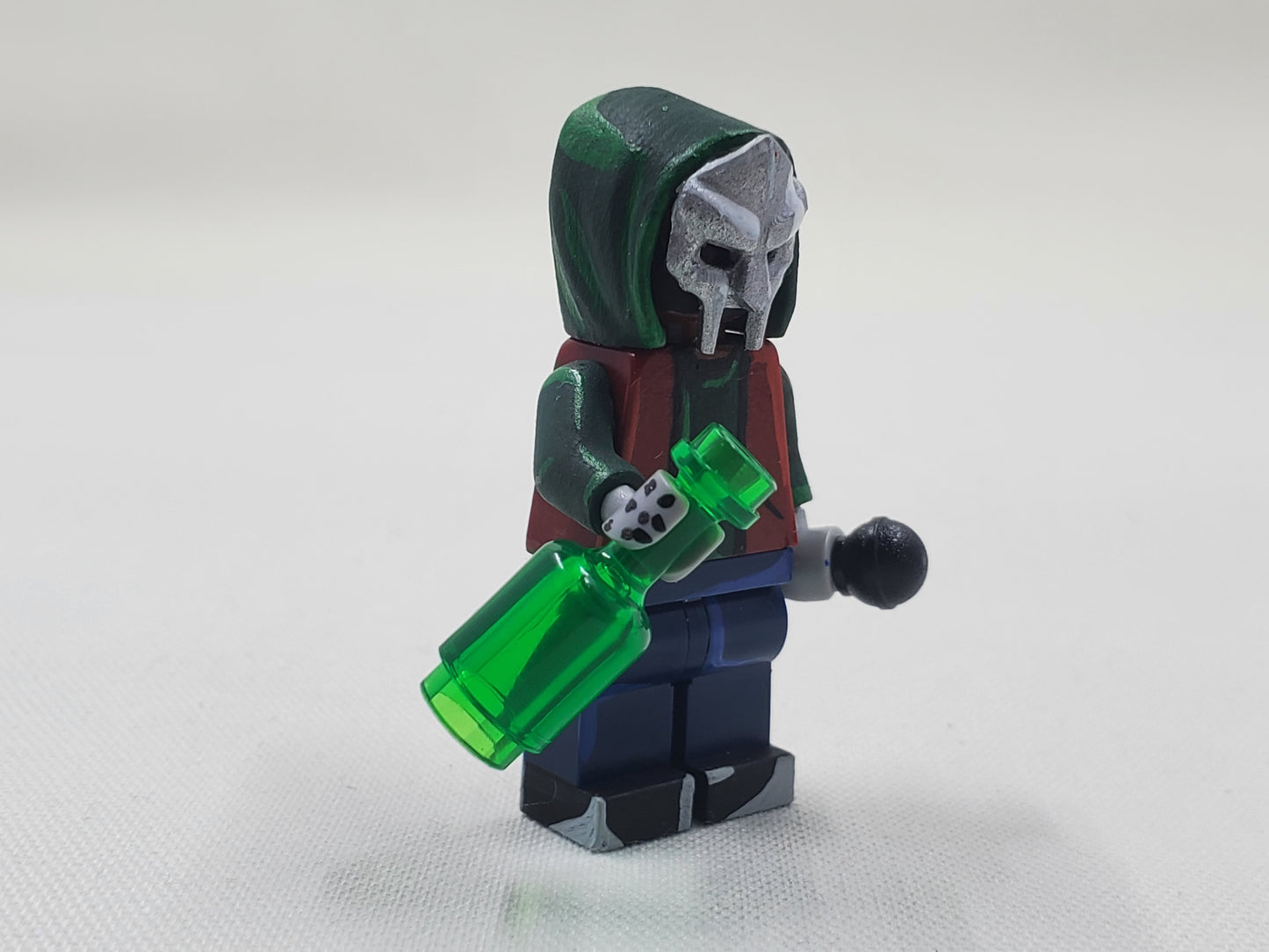 Metal Face Villain Minifigure (MM.. FOOD) With Card Backing