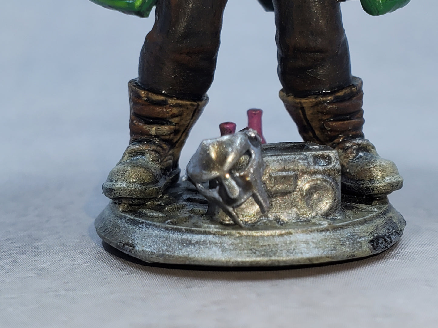 Metal Face Villain Table Top Miniature