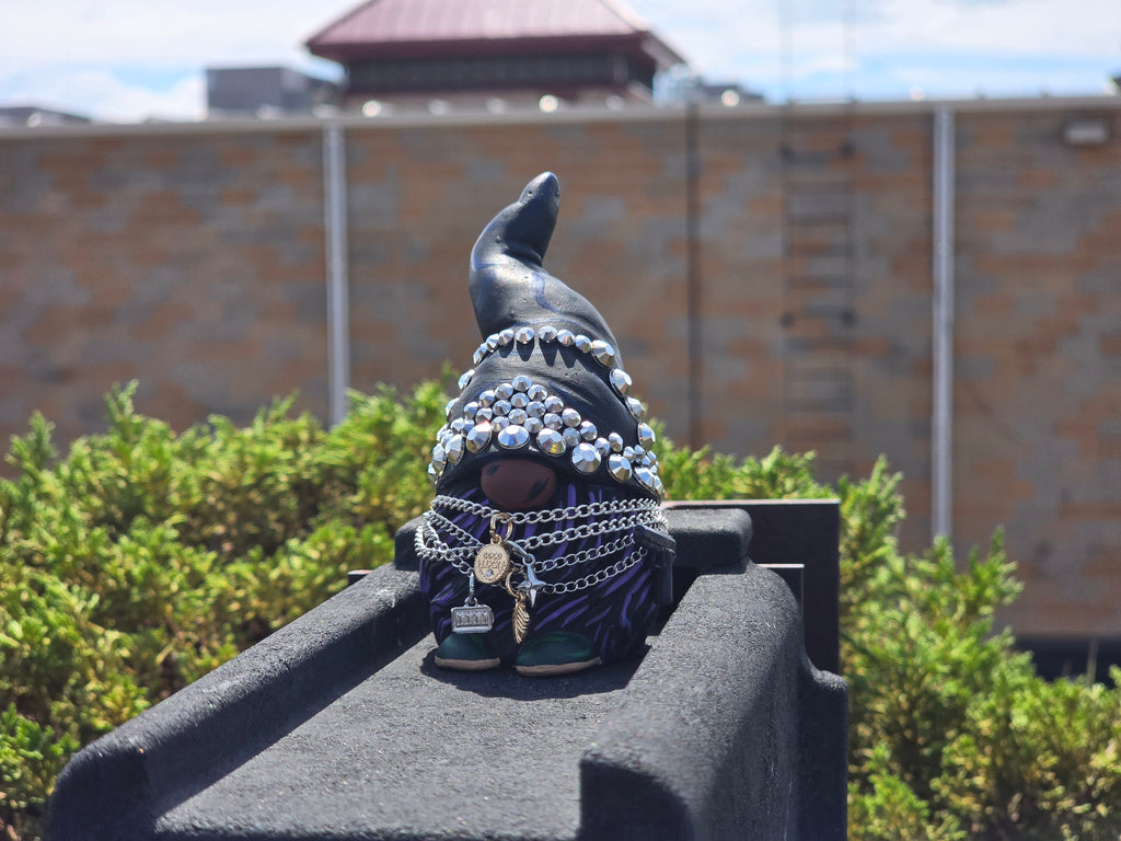 Westside Gnnome Hip-Hop Gnome Resin Hand-Painted Figure